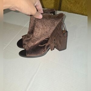 Very Volatile Pony Express Heels